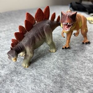 2004 K&M Tyrannosaurus Rex 8" & Stegosaurus Dinosaur Plastic Figure Toy set
